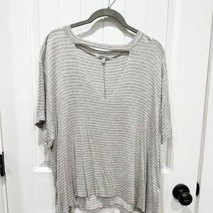 Oversized white + grey tee